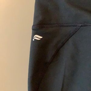 New Fabletics High-Waisted PowerHold® Legging - L